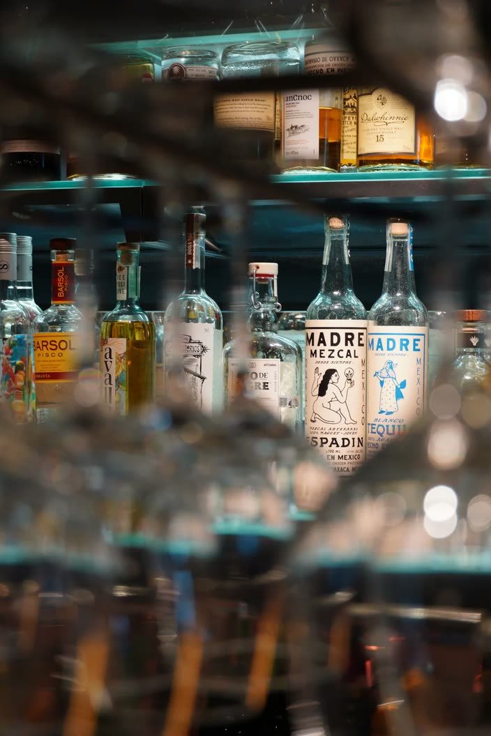 Crabshakk – the back bar through the glassware
