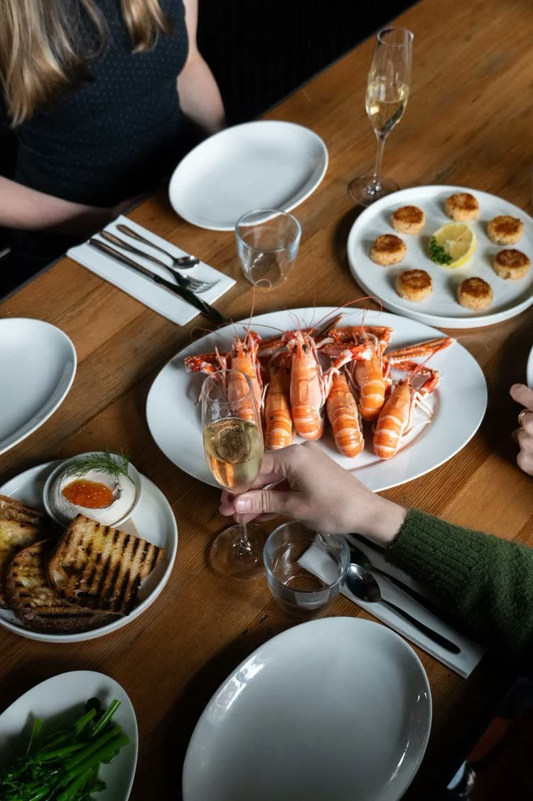 Crabshakk – langoustines and champagne across the table
